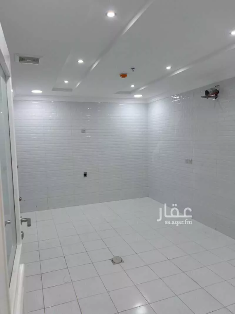 شقة 5 غرف في الحمرا 3