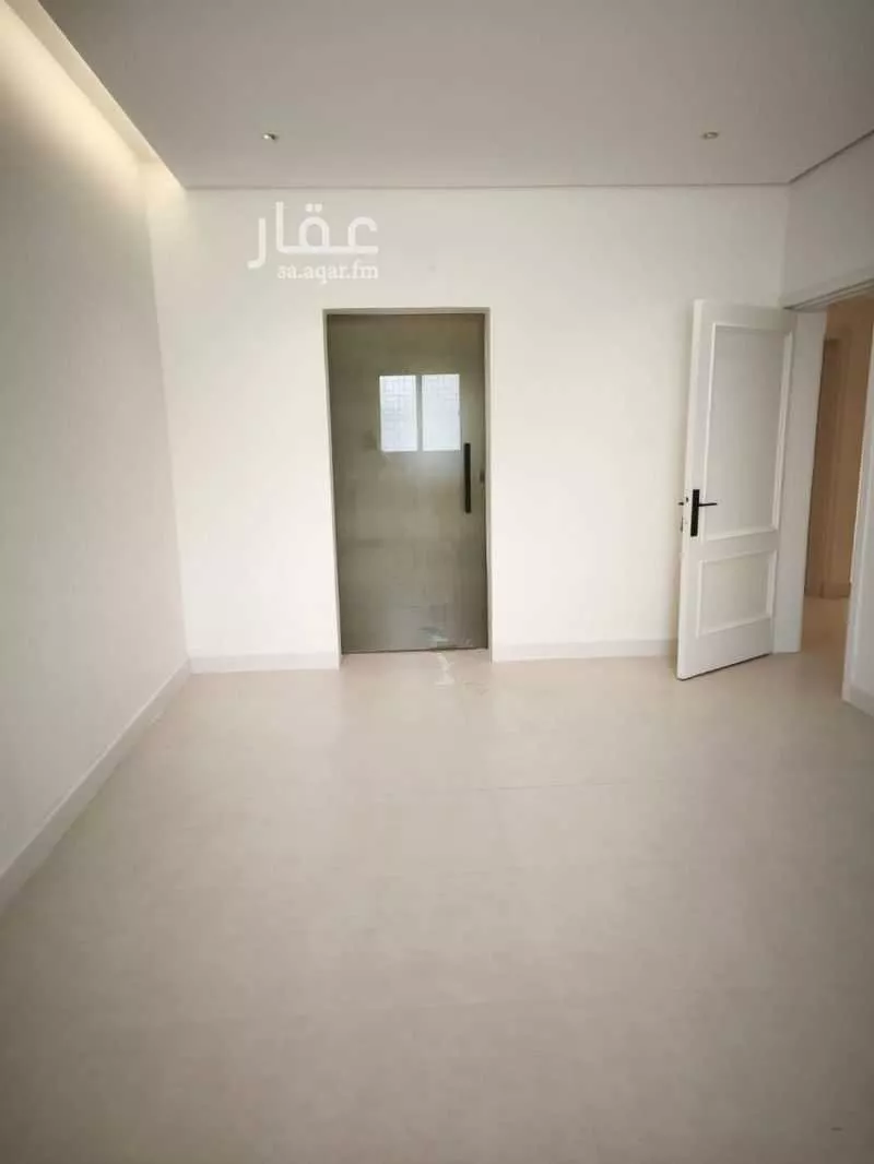 4 bedroom apartment in Al Mughrizat, Riyadh 5