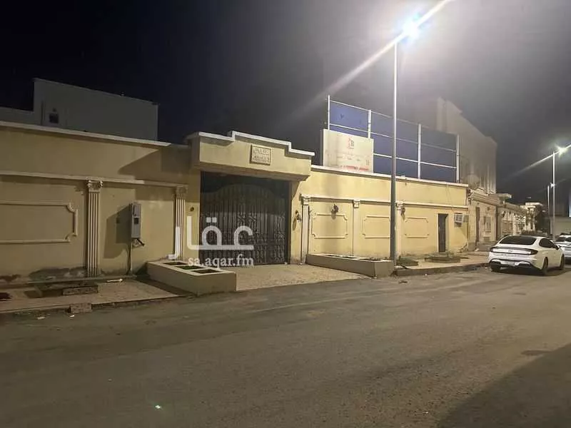 فيلا 7 غرف في الصالحية