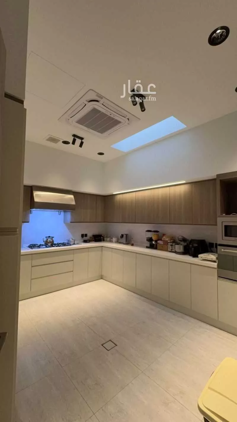 9 bedroom villa in Dhahrat Laban 4