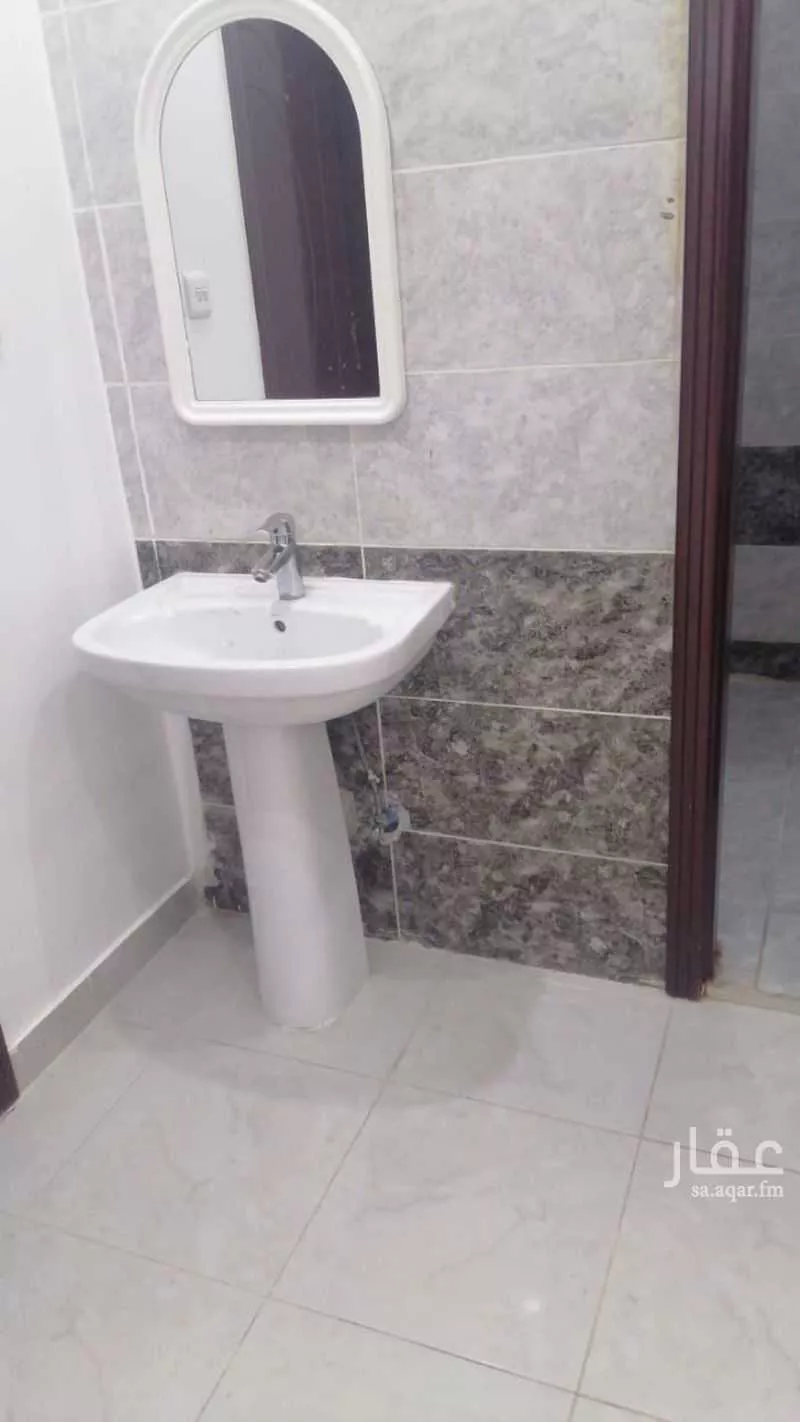 شقة 4 غرف في الصالحية 2