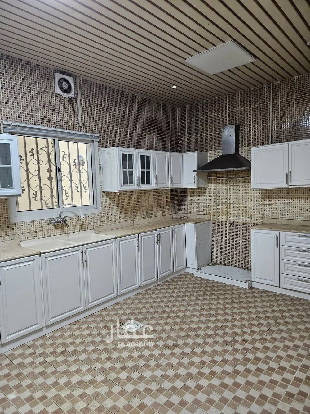 6 bedroom villa in Qurtubah, Riyadh 23