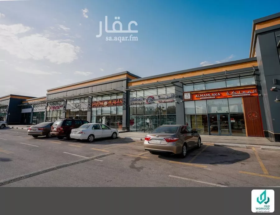 محل 120 م² في ديراب 4