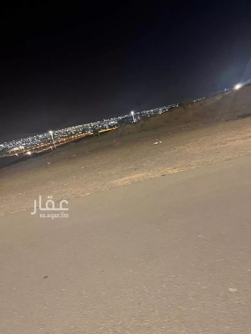 أرض 1046 م² في جبل عير 1