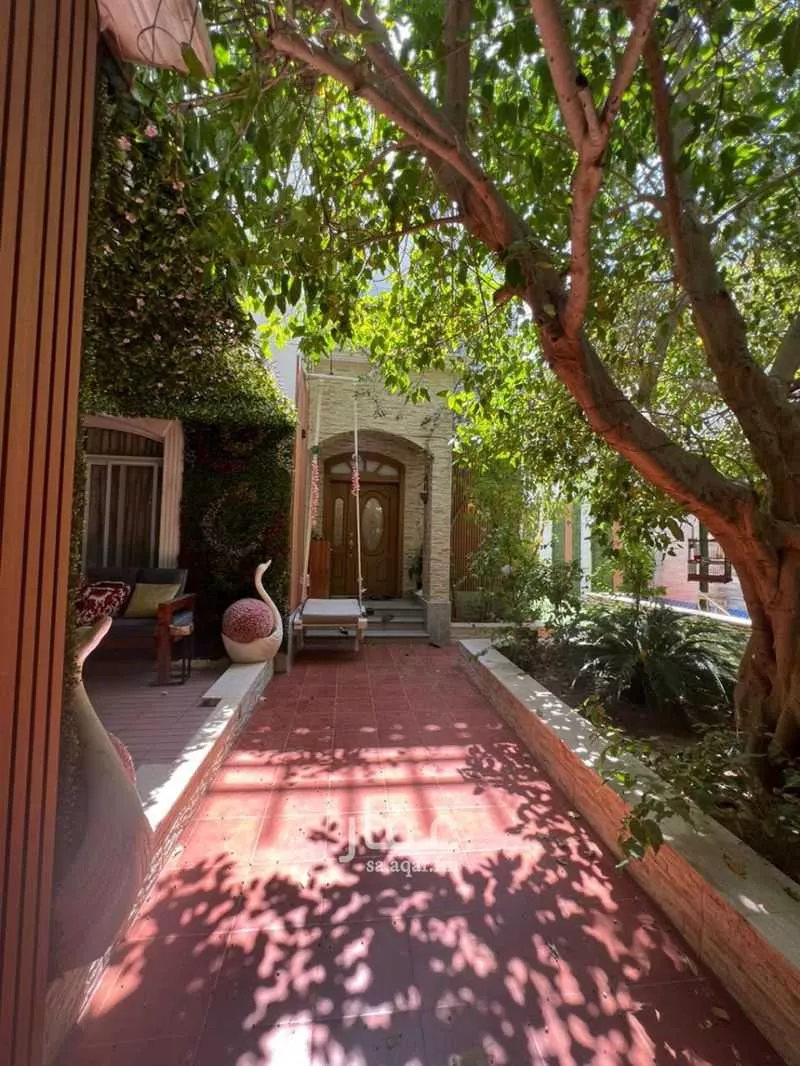 7 bedroom villa in Bani Bayadah 2