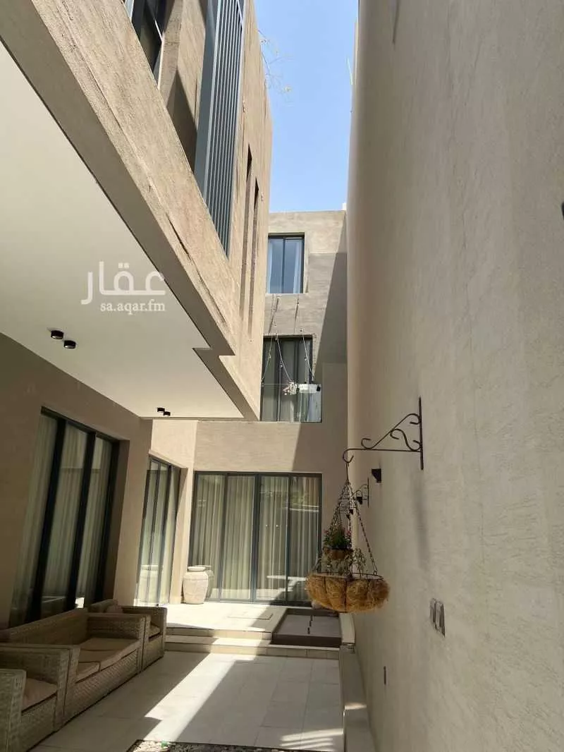 فيلا 6 غرف في العارض 4