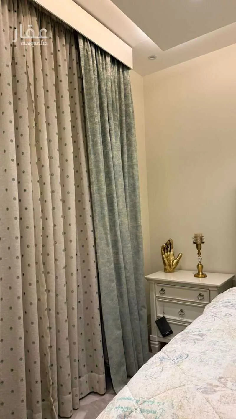 4 bedroom apartment in Al Malqa 5