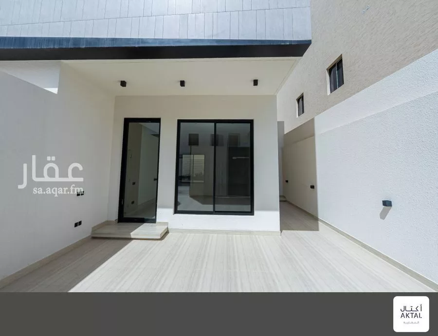 دور 4 غرف في العارض 4