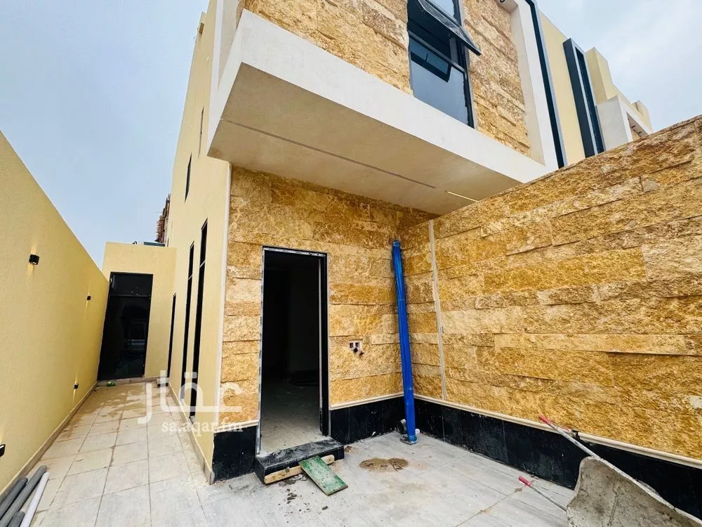 3 bedroom villa in Al Aridh, Riyadh 9