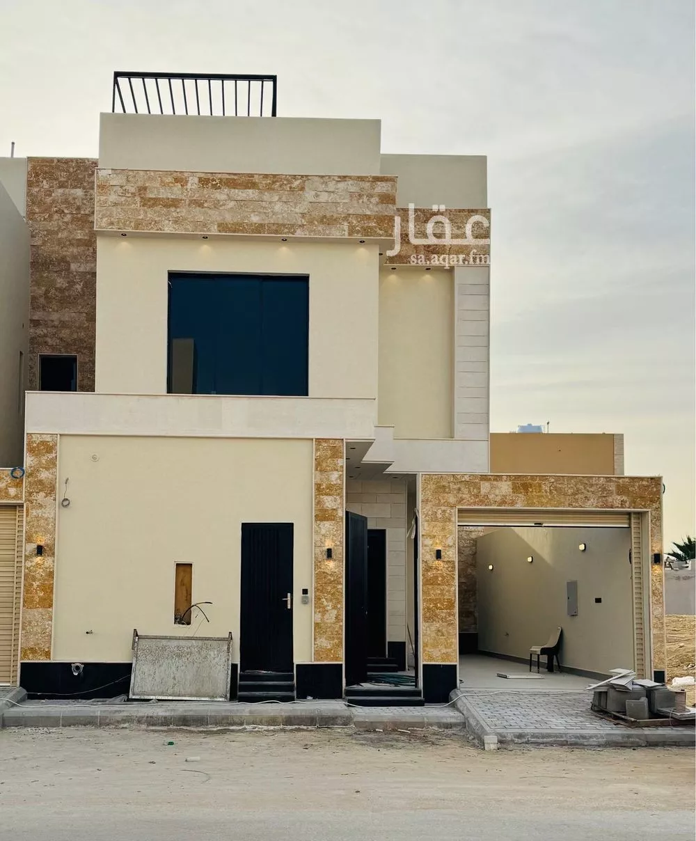 فيلا 4 غرف في العارض 1