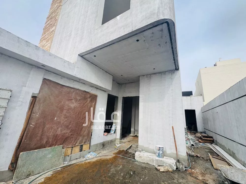 4 bedroom duplex in Al Aridh 1