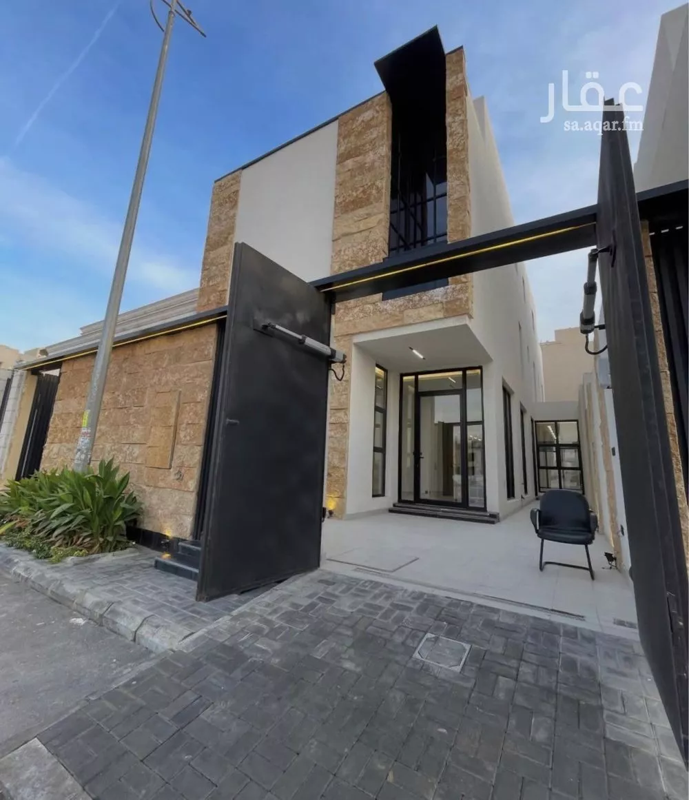 فيلا 4 غرف في العارض 1