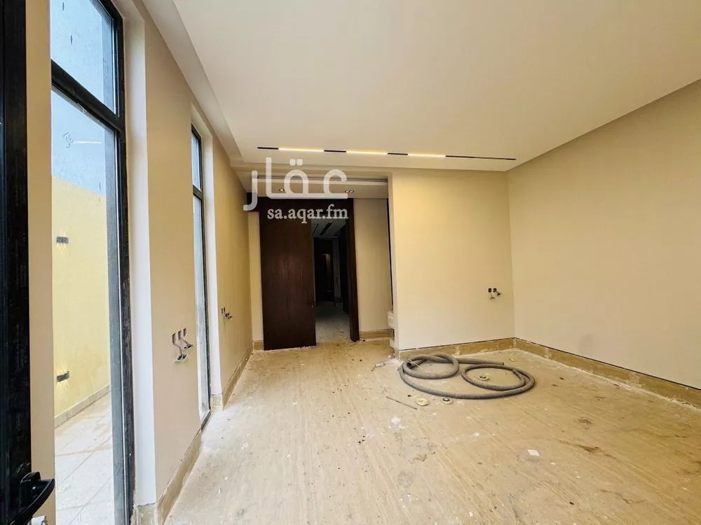 3 bedroom villa in Al Aridh, Riyadh 6
