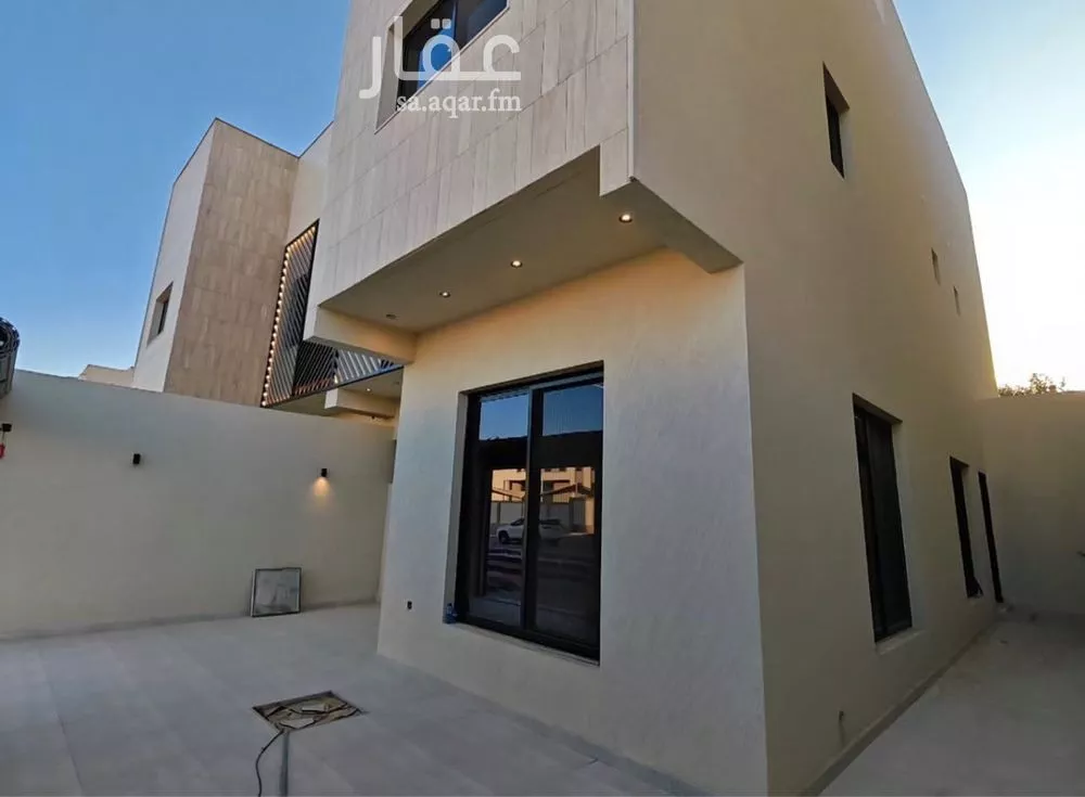 4 bedroom villa in Al Aridh, Riyadh 14