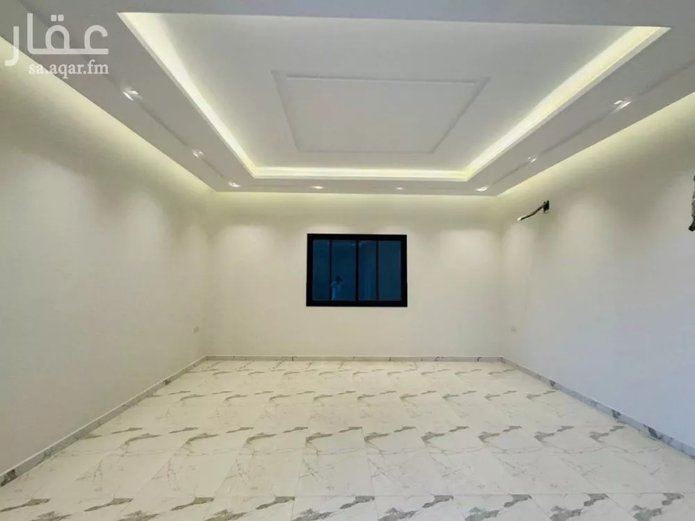 فيلا 4 غرف في العارض 3