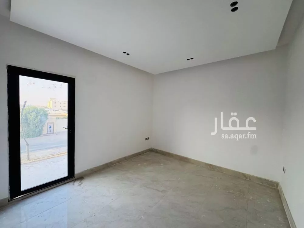 فيلا 4 غرف في النرجس 5