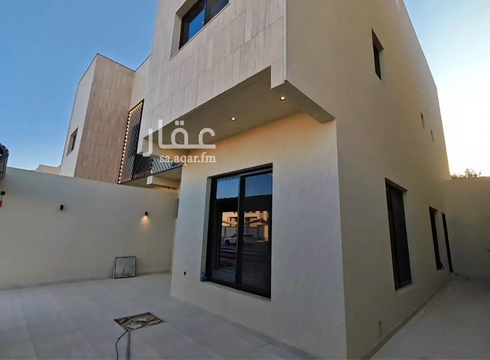 4 bedroom villa in Al Aridh, Riyadh 7