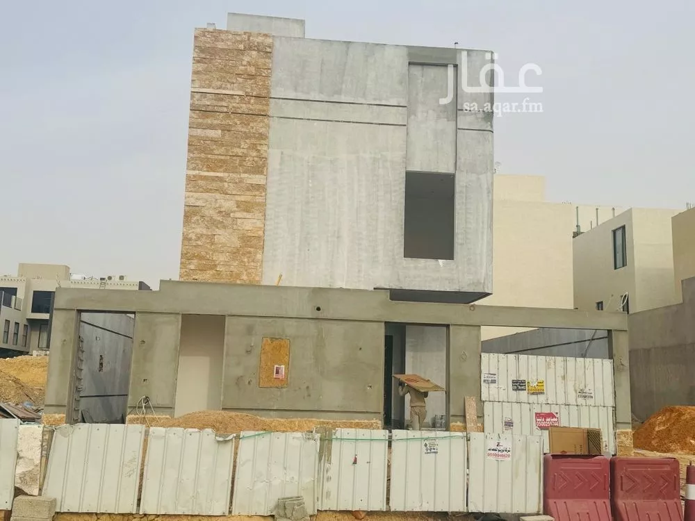 4 bedroom duplex in Al Aridh 2