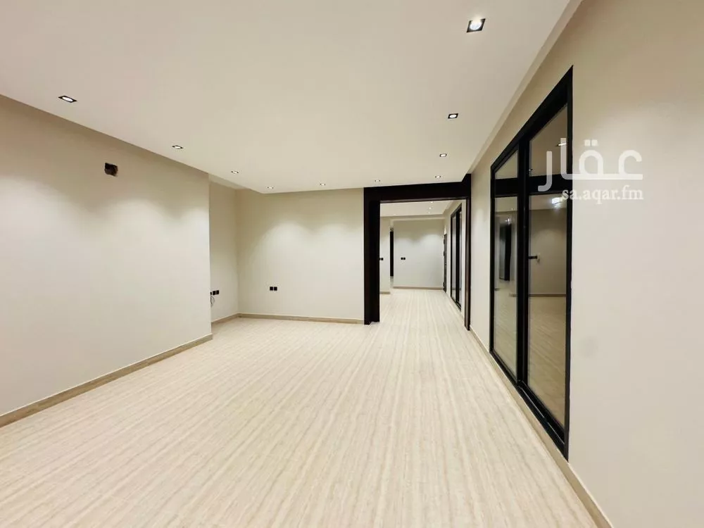 3 bedroom floor in Al Aridh 3