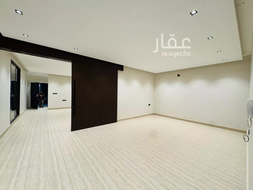 دور 3 غرف في العارض 2