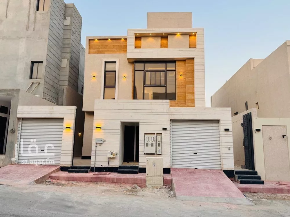 4 bedroom villa in Al Narjis 2