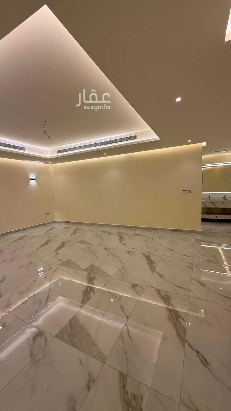 8 bedroom villa in Al Ghadir, Riyadh 5