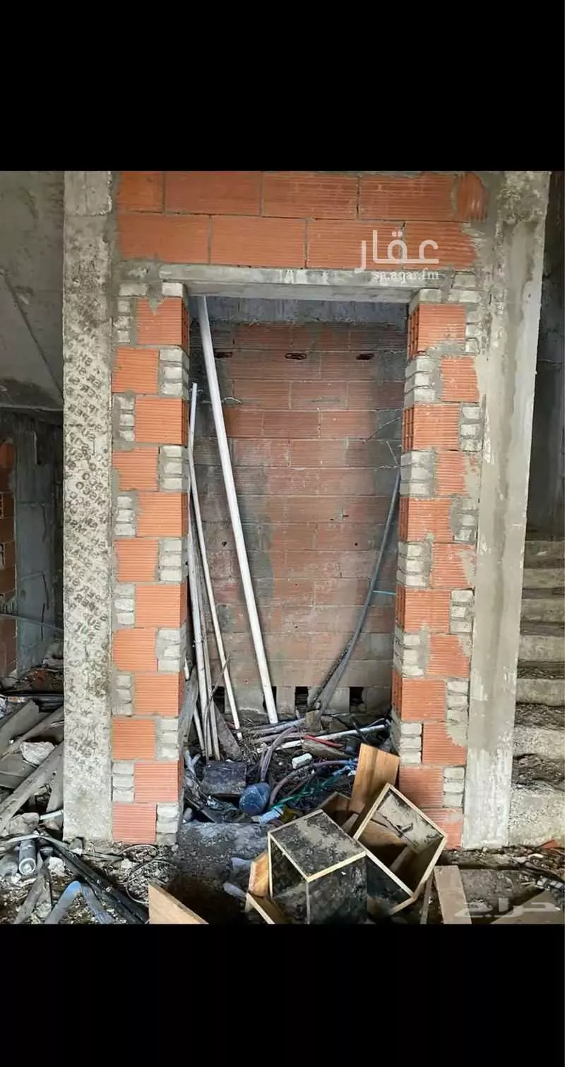 عمارة 840 م² في الرصيفة 3