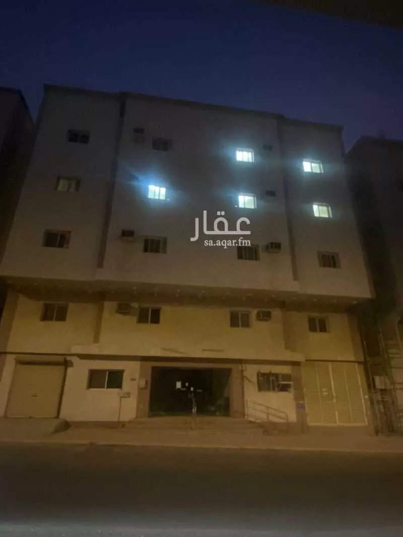 عمارة 550 م² في الجامعة