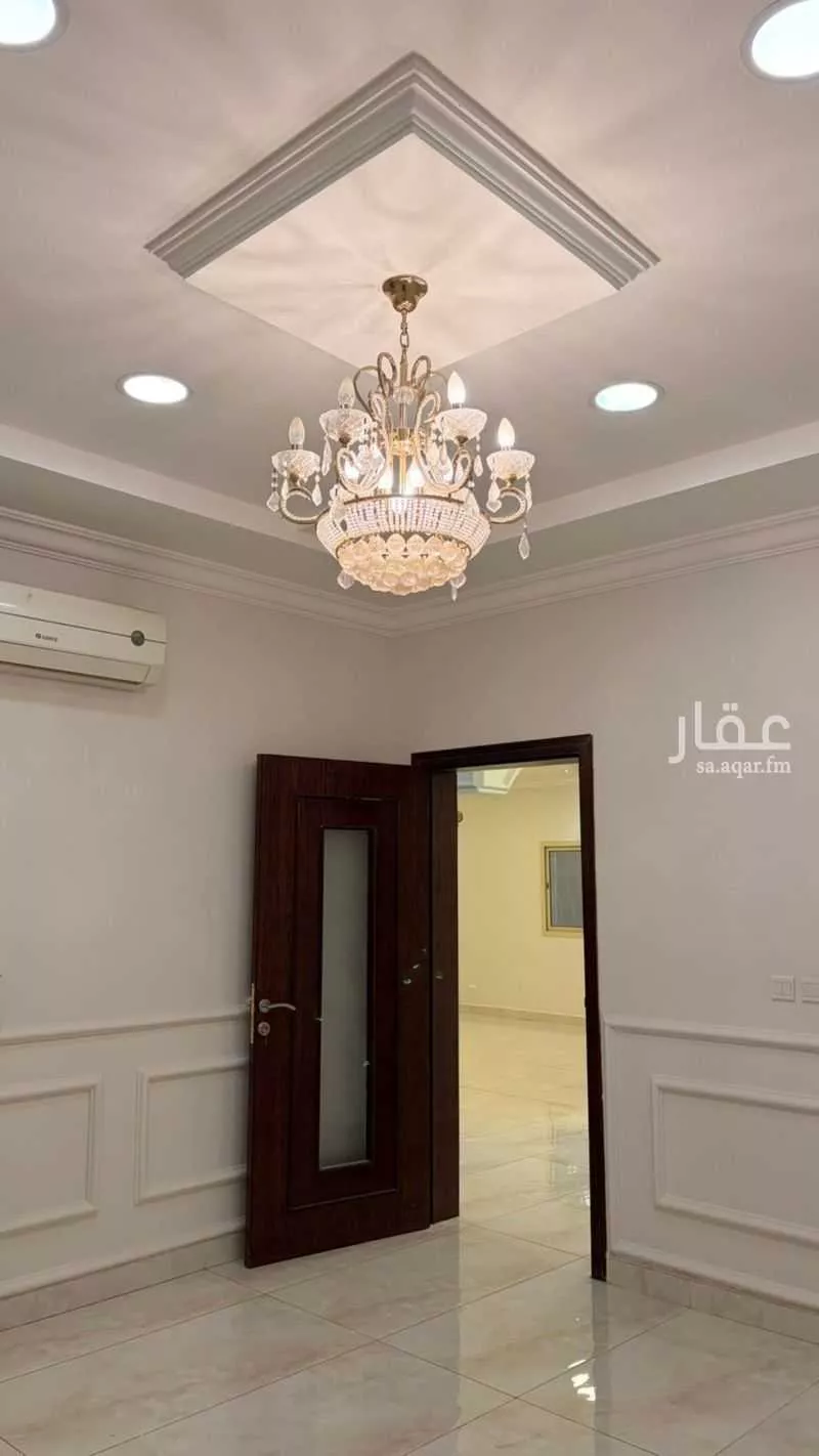 شقة 6 غرف في الندى 4