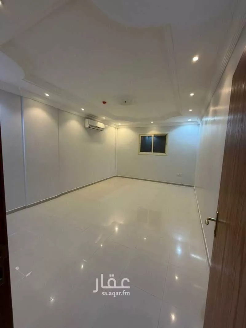 شقة 3 غرف في الحمرا 2