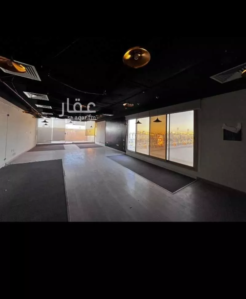 مكتب 3850 م² في الياسمين 3