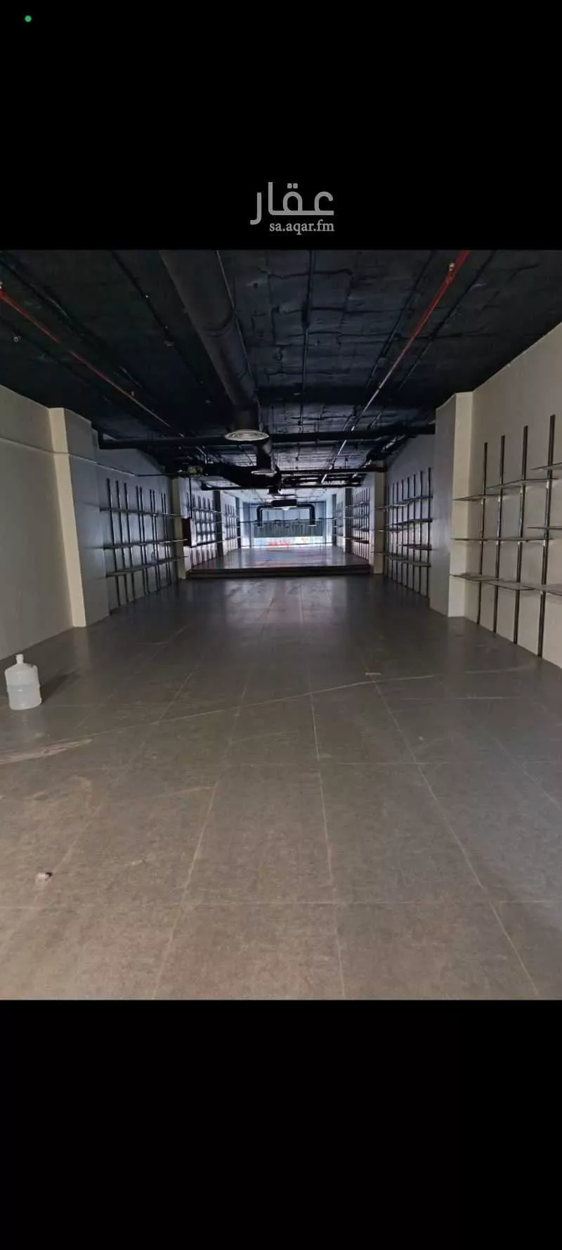 محل 3850 م² في الياسمين 4