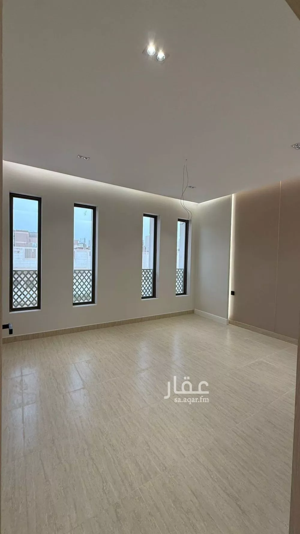 5 bedroom apartment in King Fahd 1