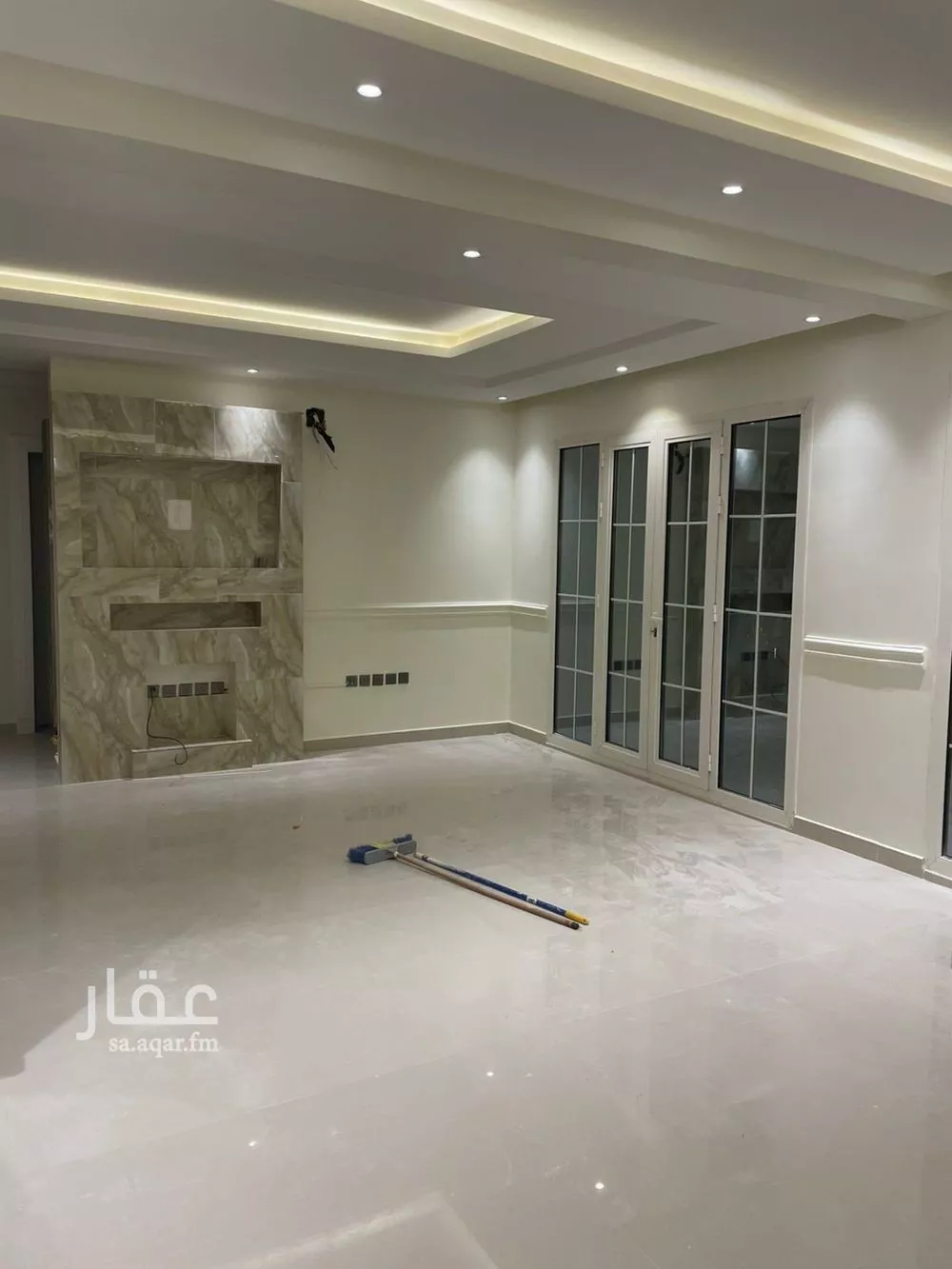 شقة 3 غرف في الملقا 5