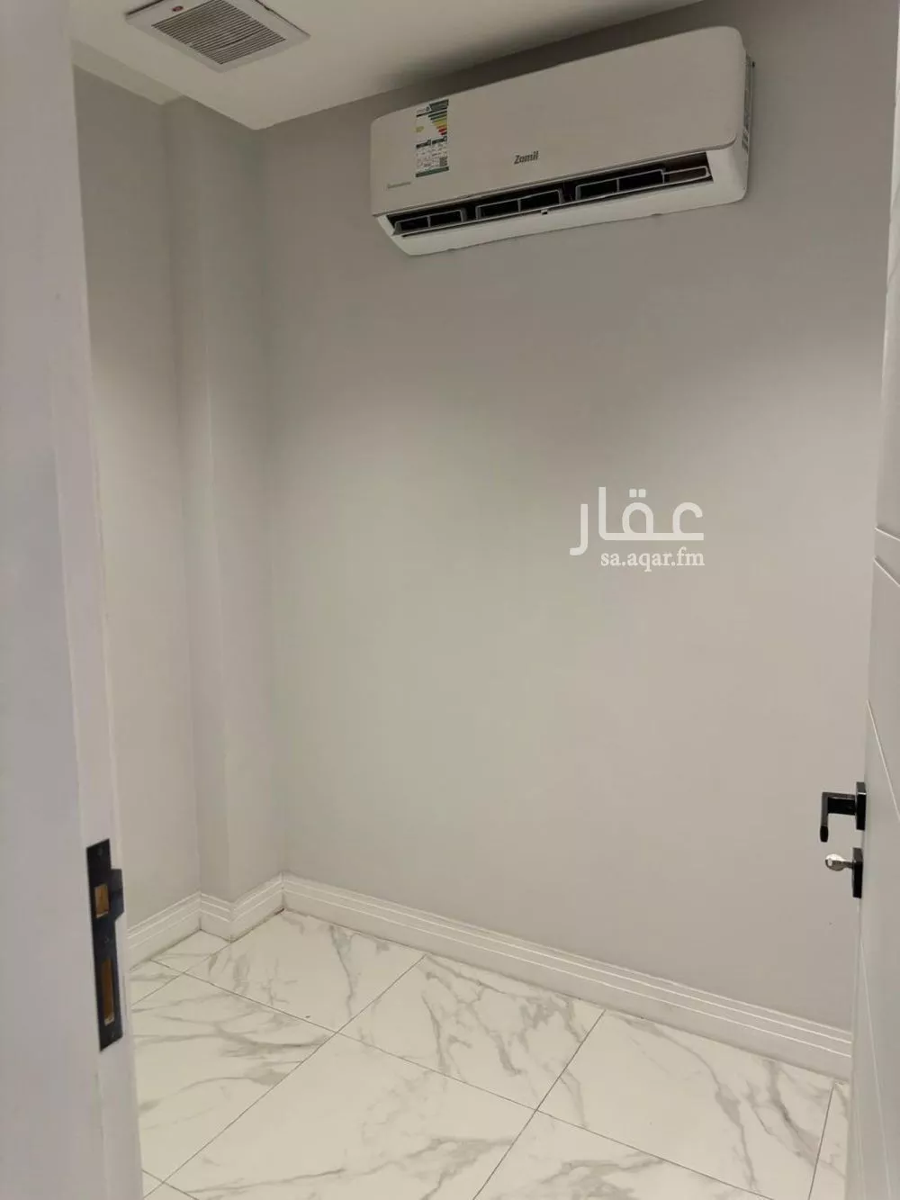 شقة 3 غرف في الملقا 3