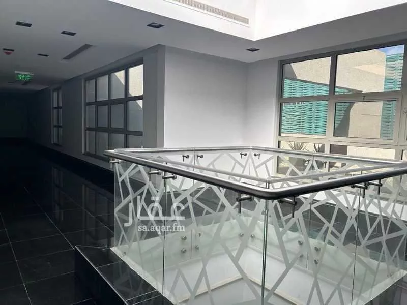 مكتب 174 م² في حطين 4