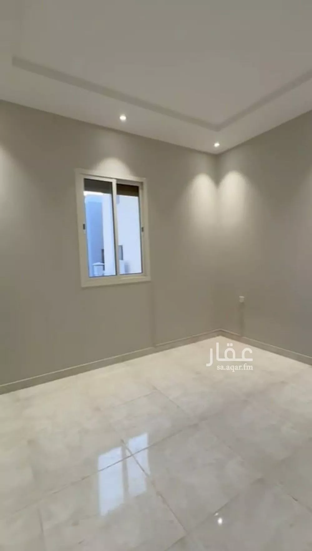 فيلا 5 غرف في العارض 3