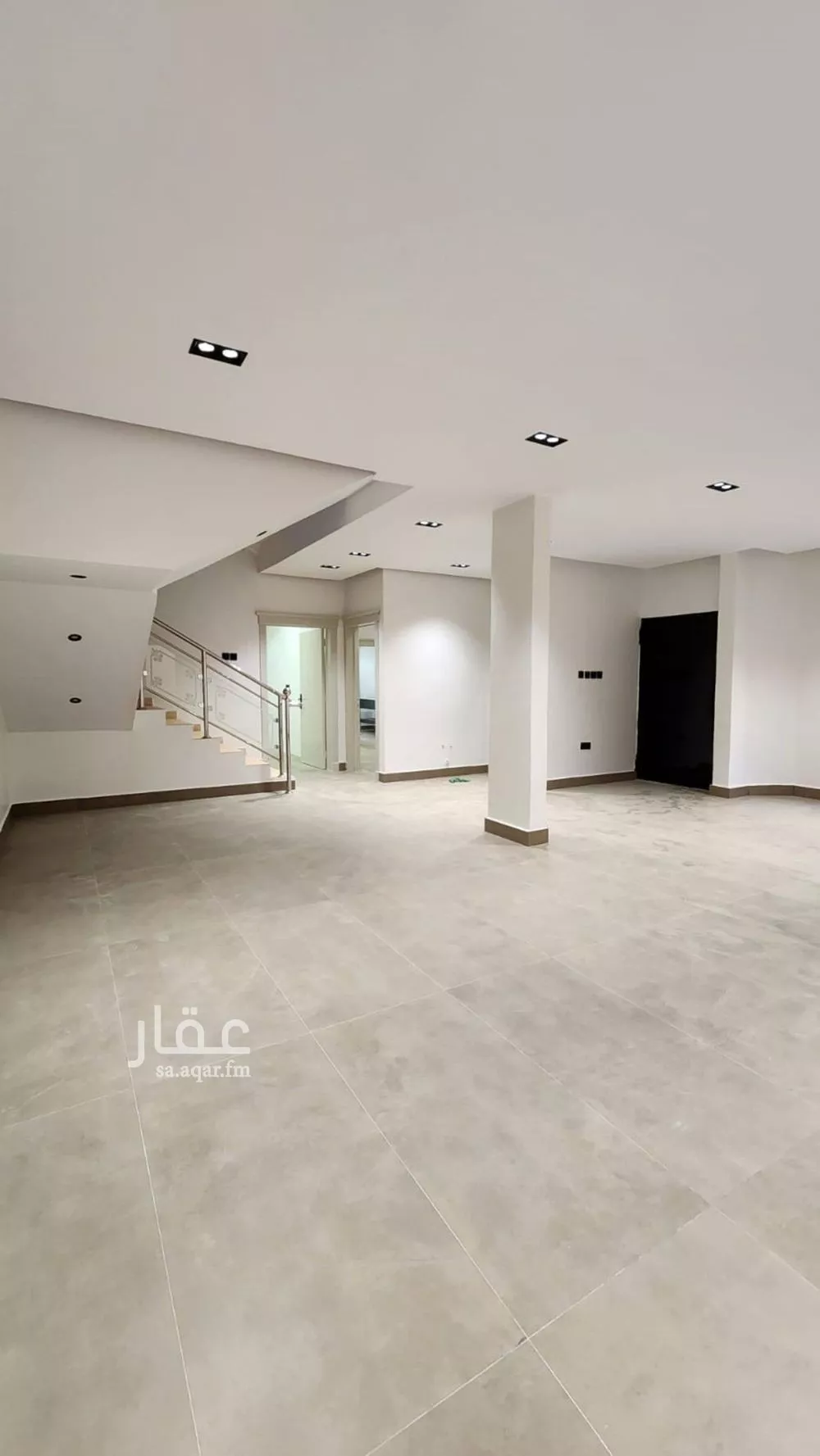 5 bedroom villa in Al Yasmin 1