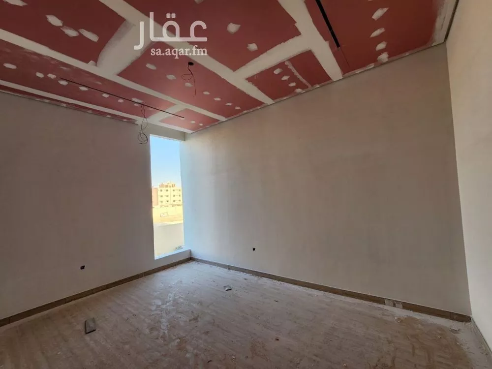 فيلا 5 غرف في العارض 3