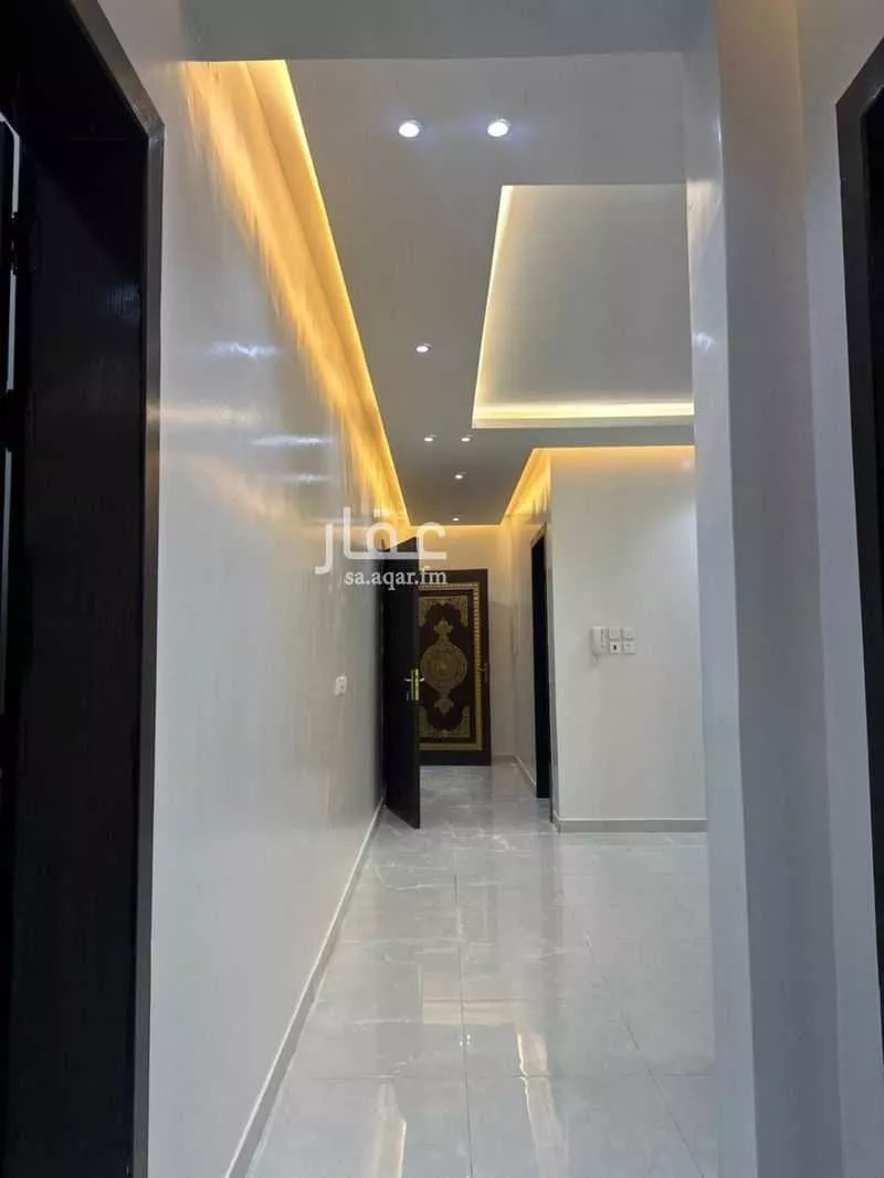 3 bedroom floor in Al Maizilah 4