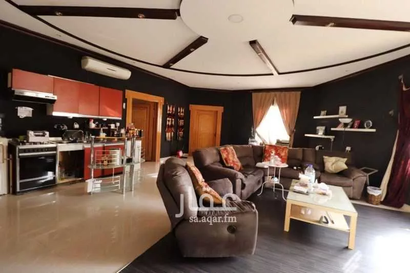 أرض 900 م² في الملقا 2