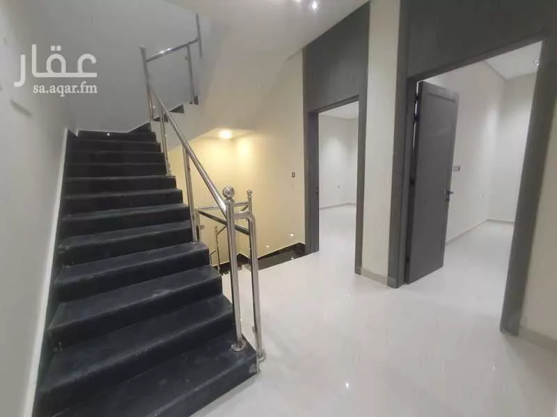 9 bedroom villa in Uhud, Eastern Province 9