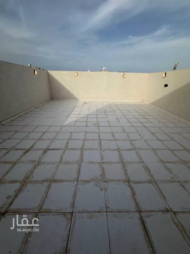 9 bedroom villa in Uhud, Eastern Province 18