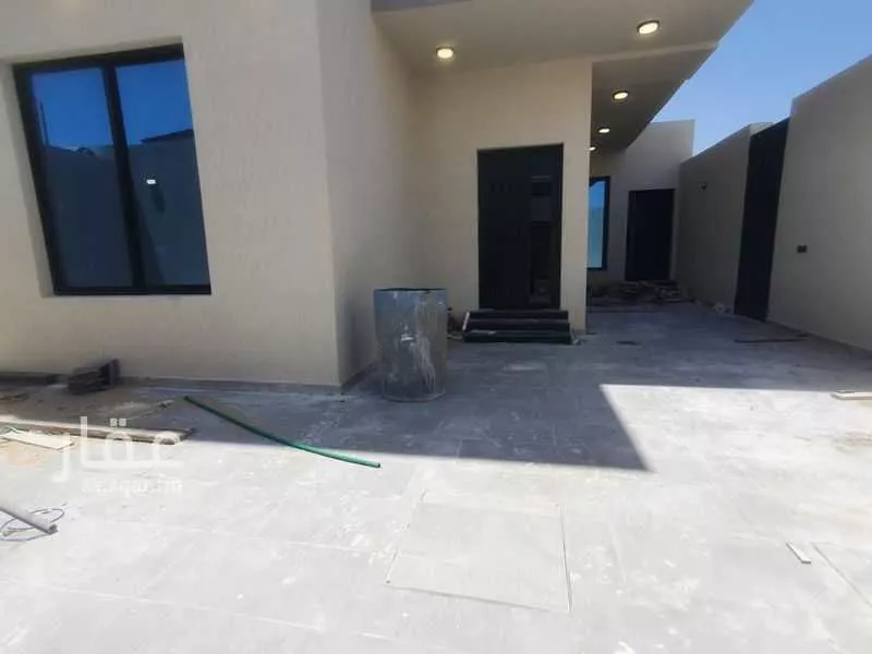 دوبلكس 10 غرف في احد 4