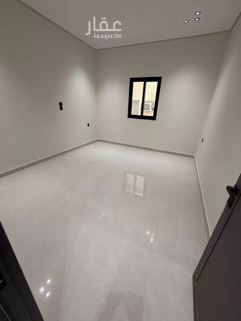 9 bedroom villa in Uhud, Eastern Province 19