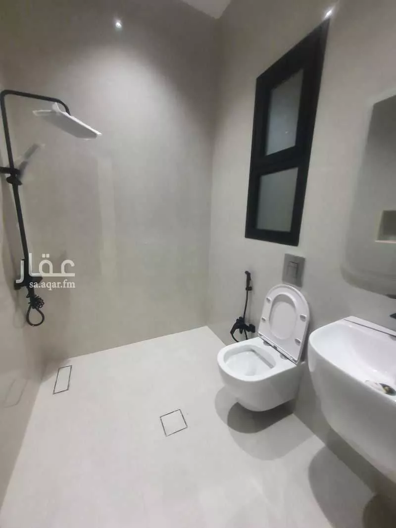 9 bedroom villa in Uhud, Eastern Province 15