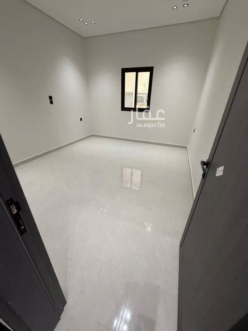 9 bedroom villa in Uhud, Eastern Province 12