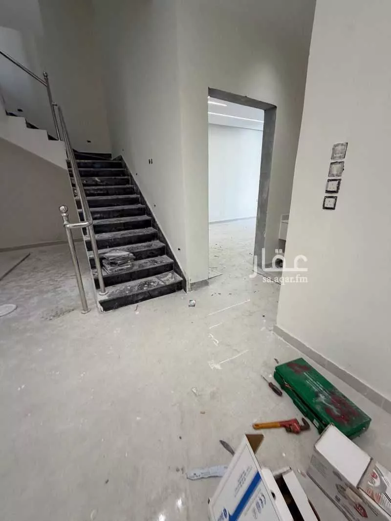 9 bedroom villa in Uhud, Eastern Province 10