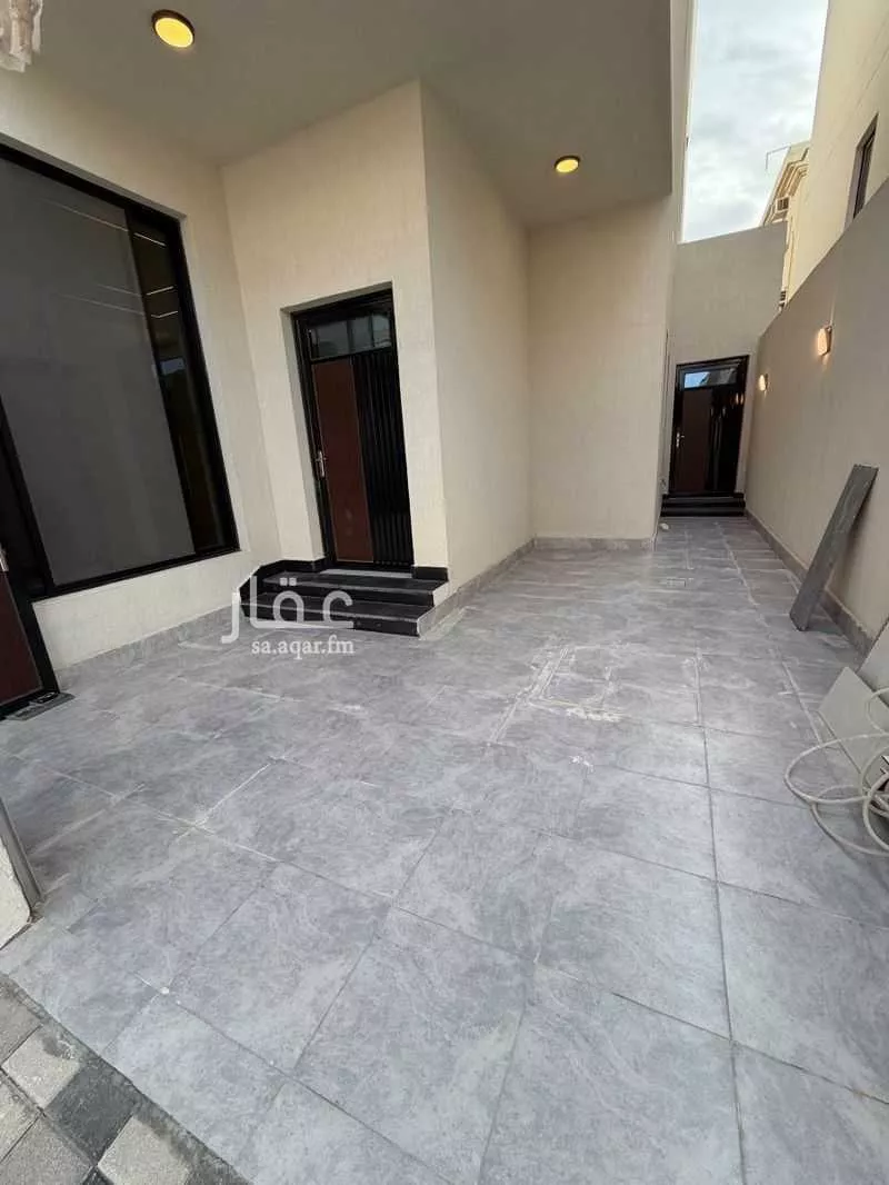 9 bedroom villa in Uhud, Eastern Province 7
