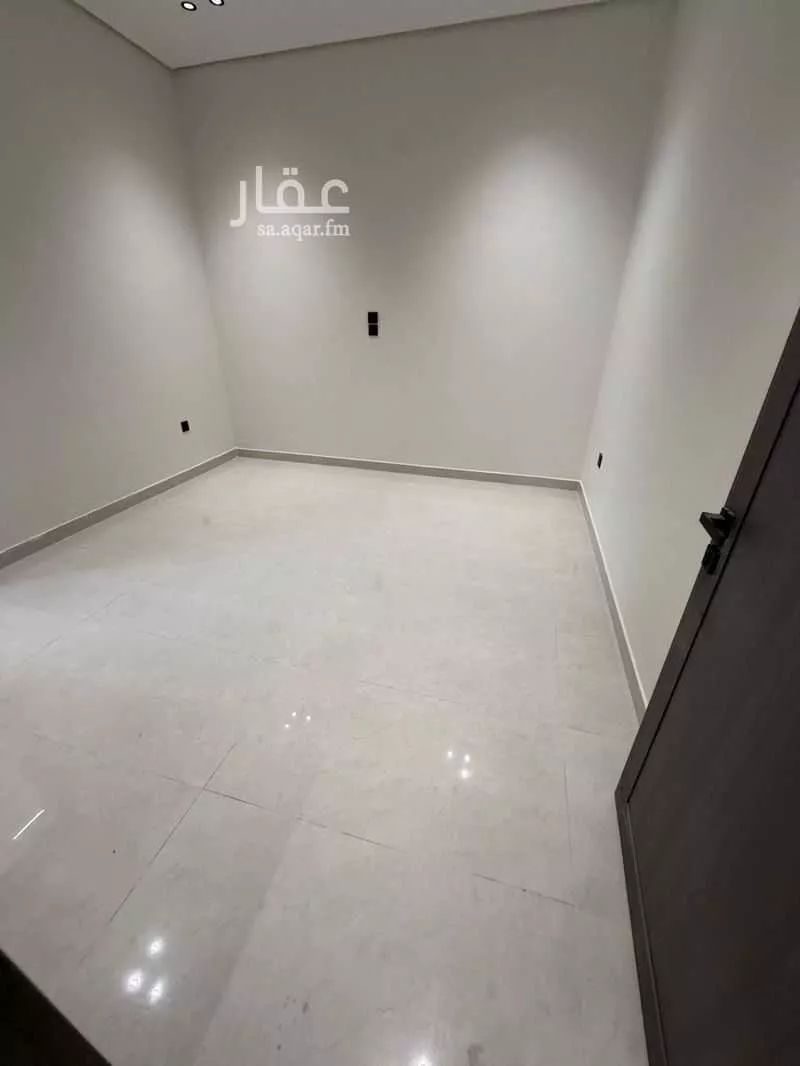 9 bedroom villa in Uhud, Eastern Province 5